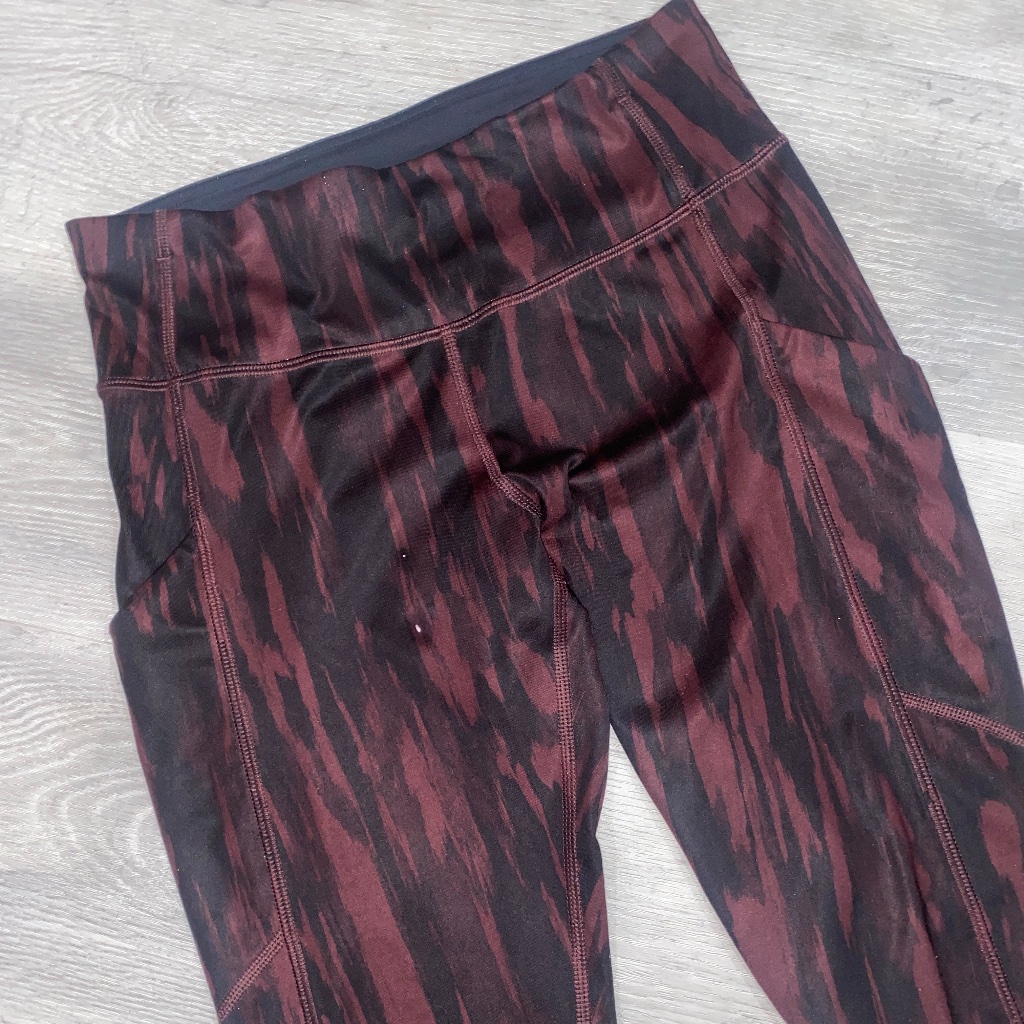 Unique Lulu Lemon Leggings W Maroon Dark Print And Pockets